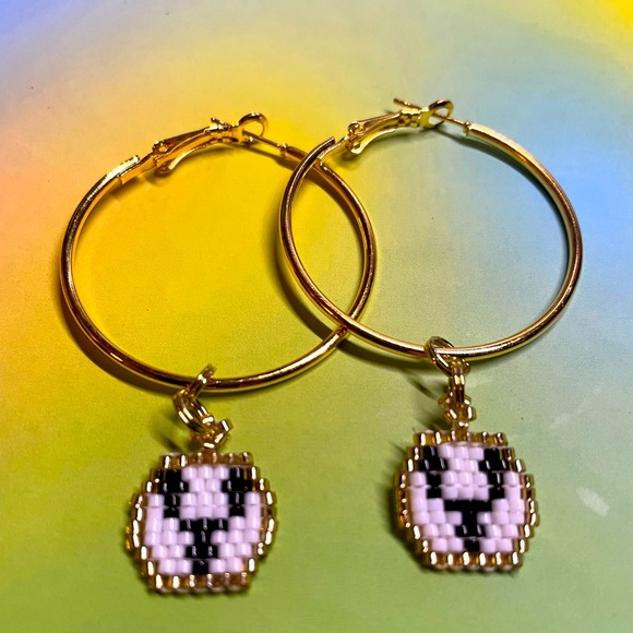 BEADED INITIAL HOOP EARRINGS- "Y" - Picture 1 of 3